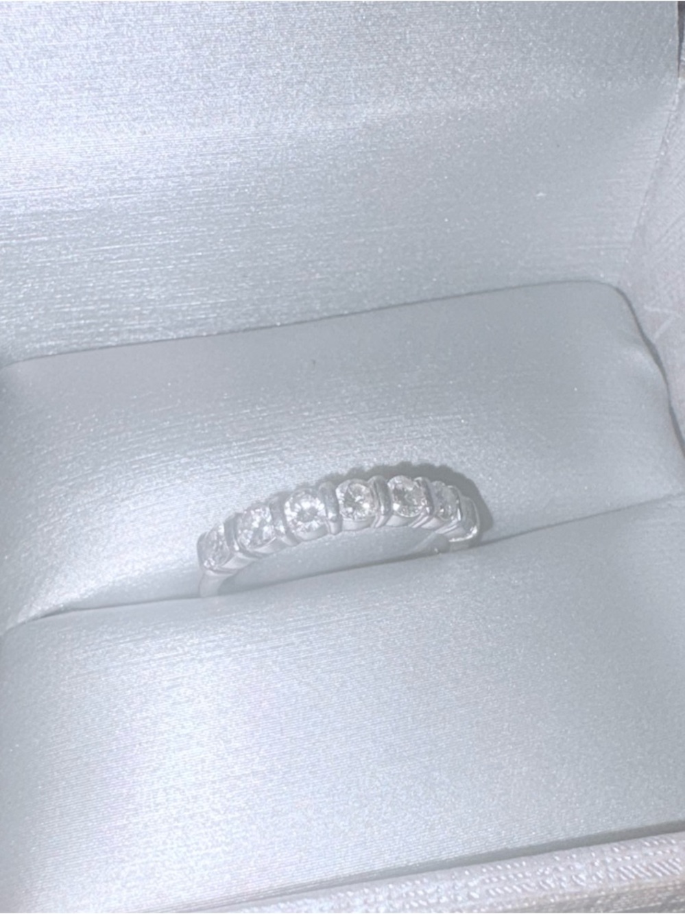 5-Stone diamond platinum Band